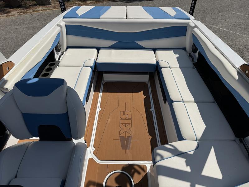 Boat Image 9