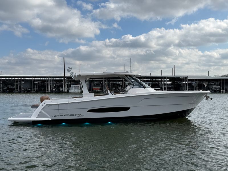 2026 Regal 38 Surf