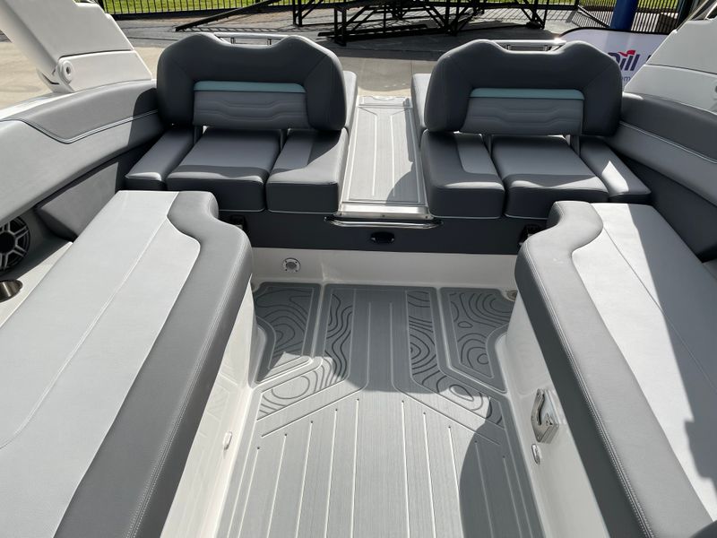 Boat Image 16