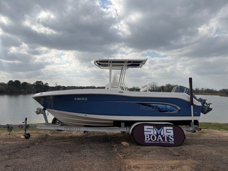 2014 Robalo 200 CC