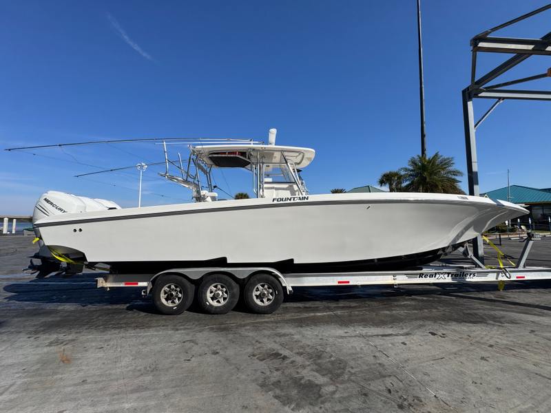 2011 Fountain 38 TE