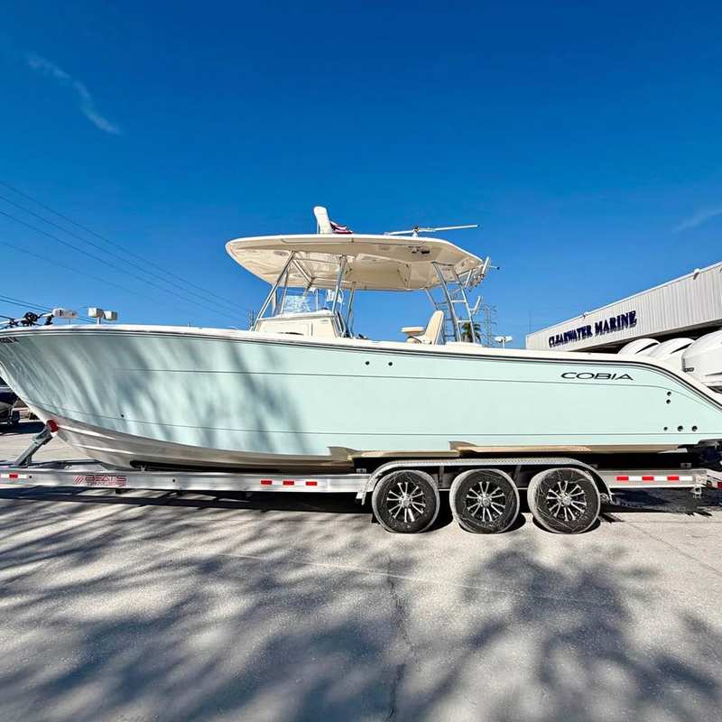 2018 Cobia 344 CC