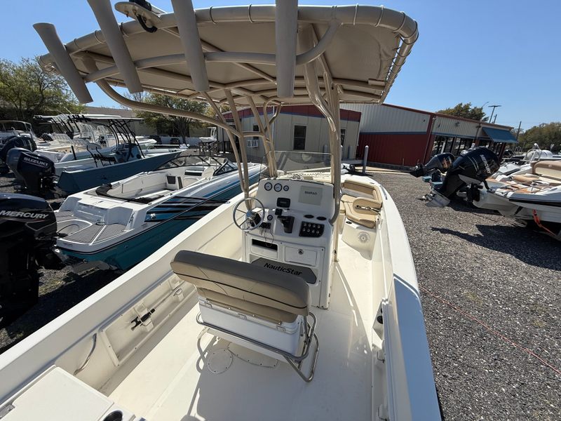 Boat Image 10