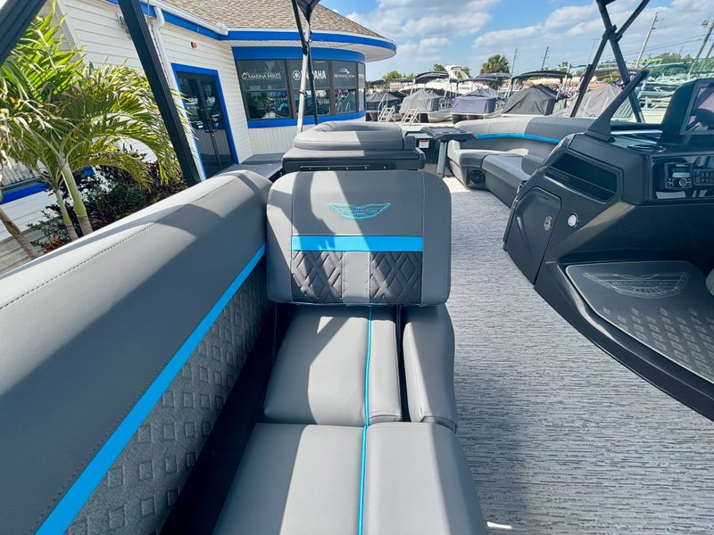 Boat Image 8