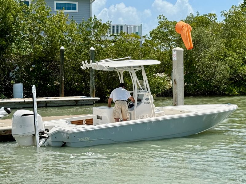 2017 Pathfinder 2500 Hybrid