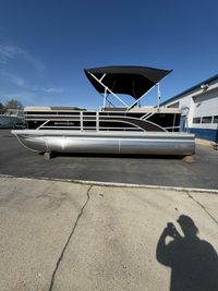 Gallery Image 0