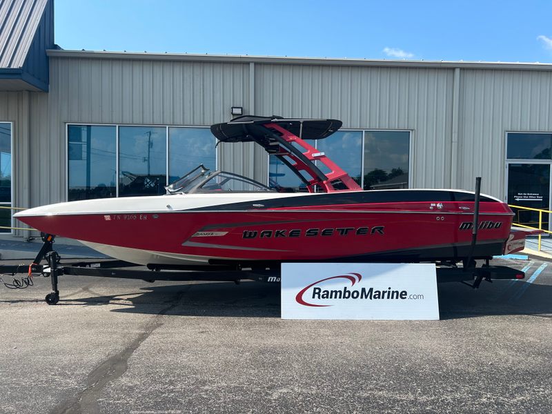 2015 Malibu Wakesetter 24 MXZ